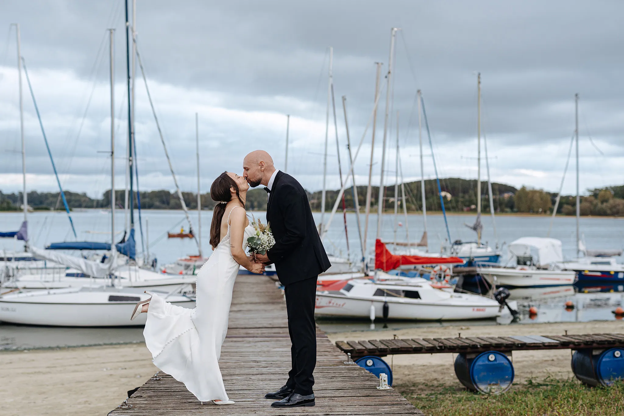 szczesliwa mloda para podczas przyjecia weselnego w goscincu paradise w okolicy Dabrowy Górniczej