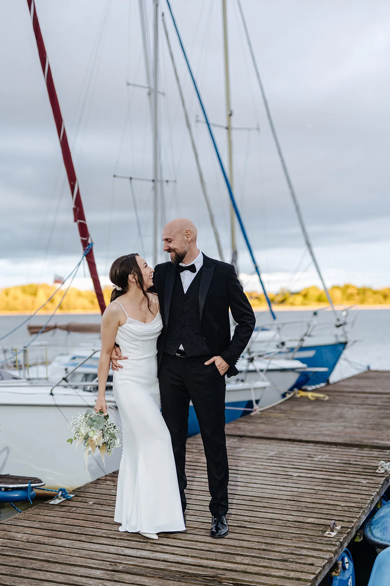 szczesliwa mloda para podczas przyjecia weselnego w goscincu paradise w okolicy Dabrowy Górniczej